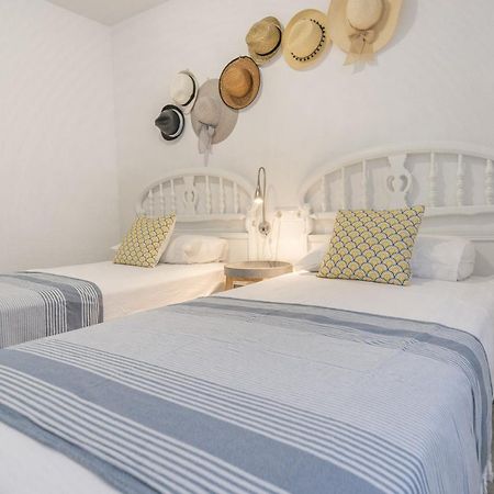 Coral Paradise Apartment With Swimming Pool La Herradura  Esterno foto