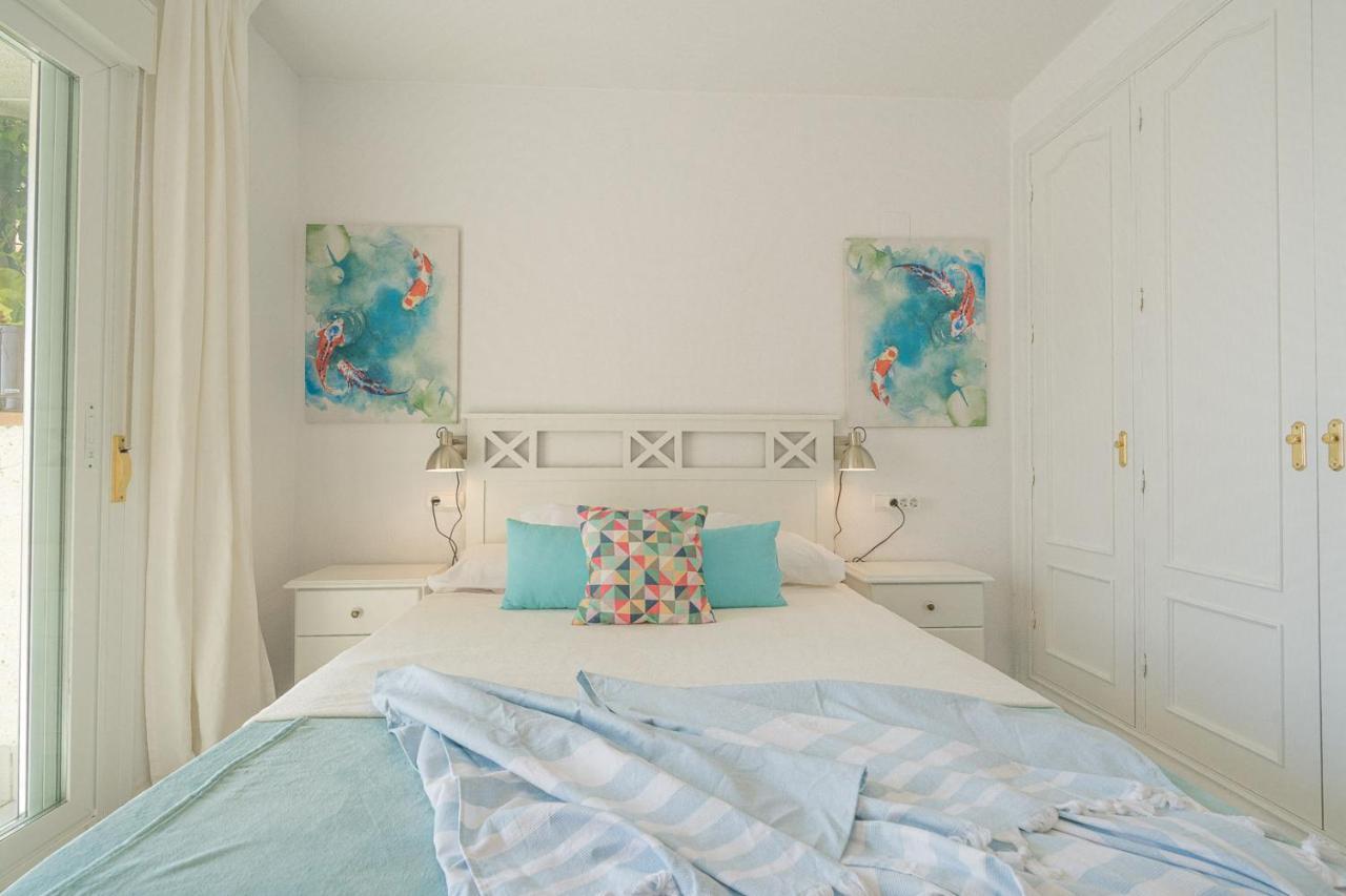 Coral Paradise Apartment With Swimming Pool La Herradura  Esterno foto