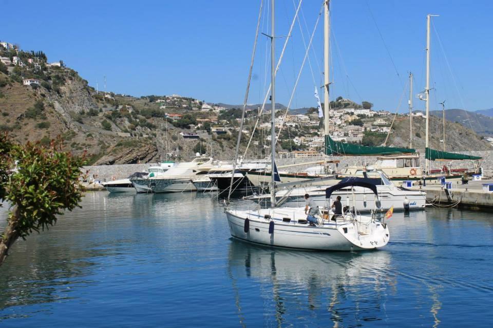 Coral Paradise Apartment With Swimming Pool La Herradura  Esterno foto