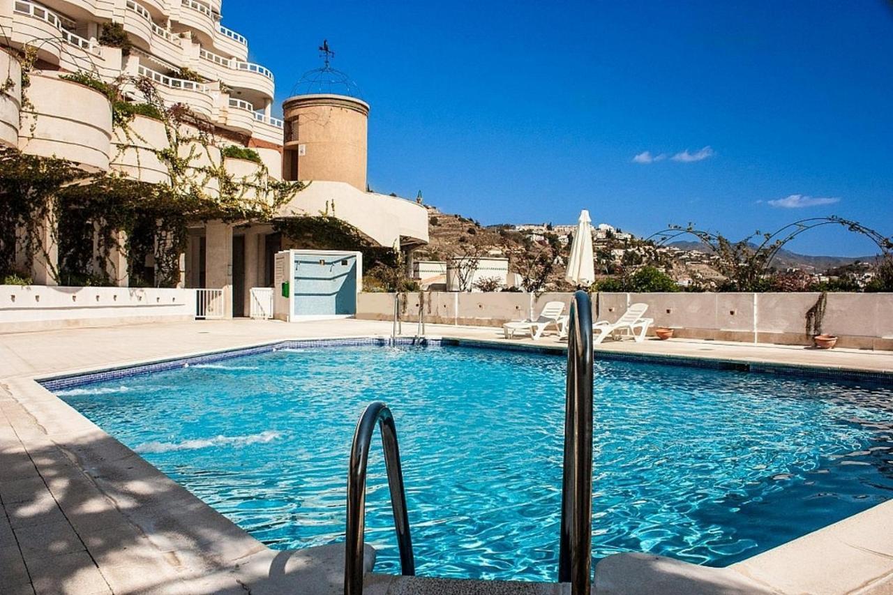 Coral Paradise Apartment With Swimming Pool La Herradura  Esterno foto