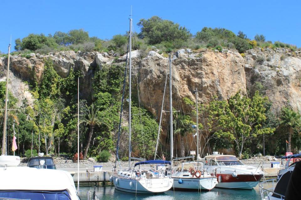 Coral Paradise Apartment With Swimming Pool La Herradura  Esterno foto